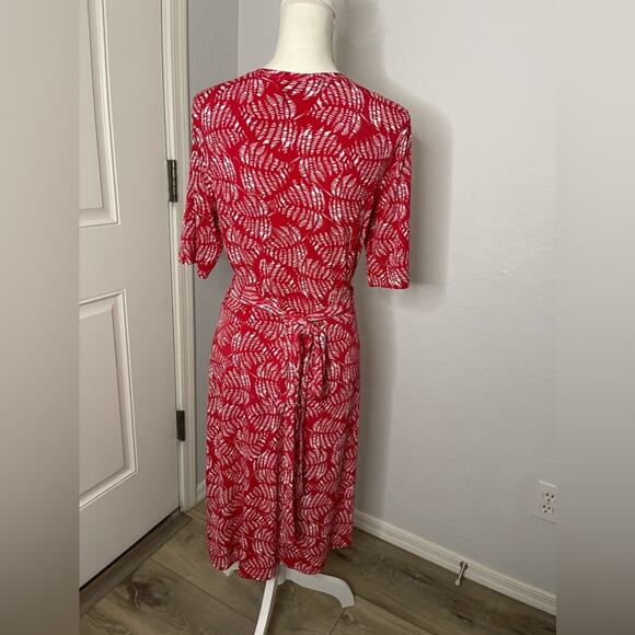 Wrap Dress by Daisy Fuentes - Picture 2 of 8